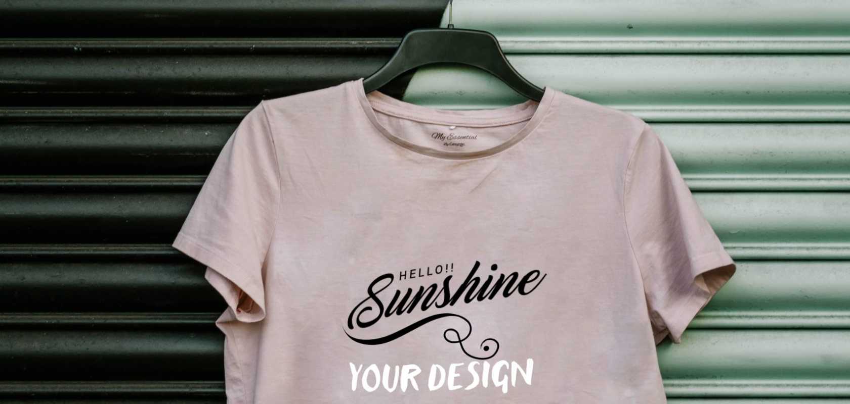 Download T-Shirt Mockup PSD - Free Mockup Download