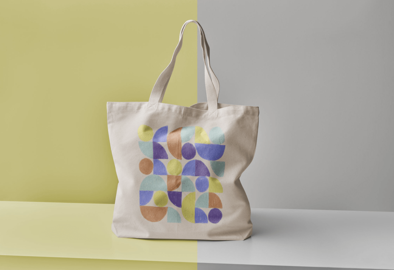 Tote Bag Mockup - Free High Quality PSD for Designers