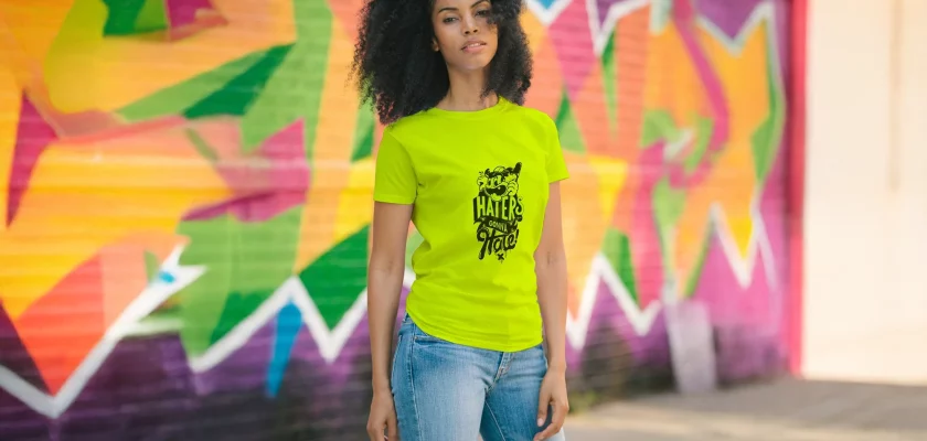 Free T-Shirt Mockup PSD